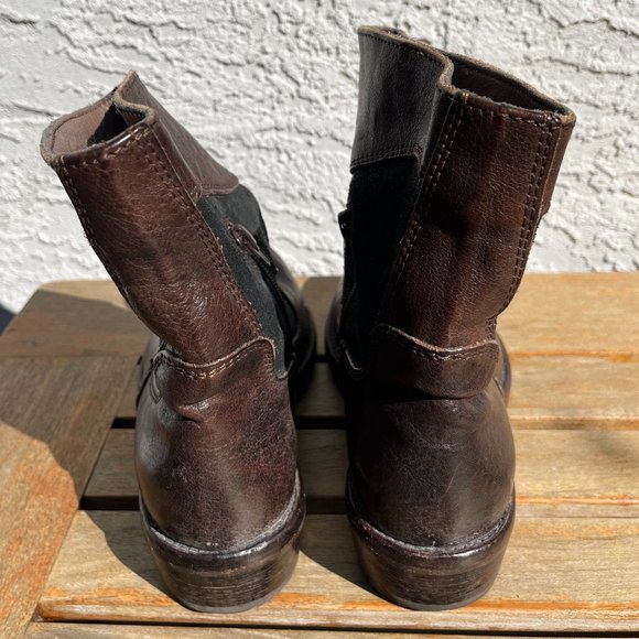 Moma Suede and Leather Ankle Boot - Picture 5 of 6